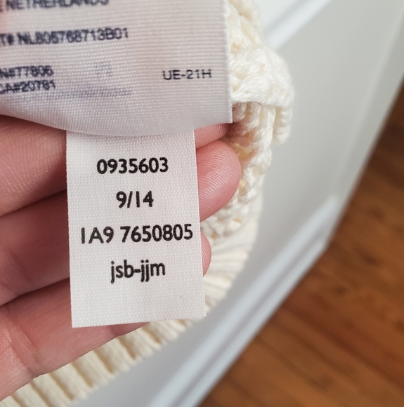 Tommy Hilfiger Cream Sweater for Women. MED - Picture 6 of 11